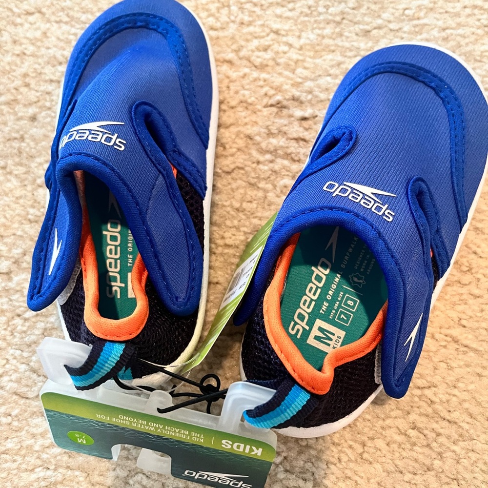 NWT Little boy’s SPEEDO water shoes Medium Blue/Orange